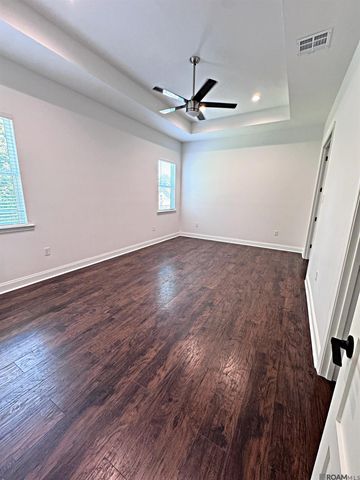 3120 Live Oak St, New Orleans, LA 70118