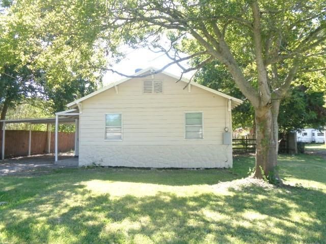 510 Massey Tompkins Road, Baytown, TX 77521