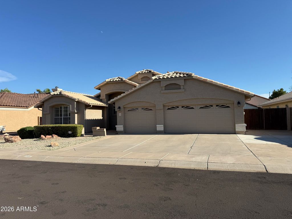 1265 E SPUR Avenue, Gilbert, AZ 85296