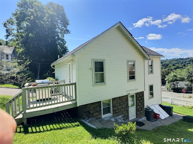 10 Washington Street, Derby, CT 06418