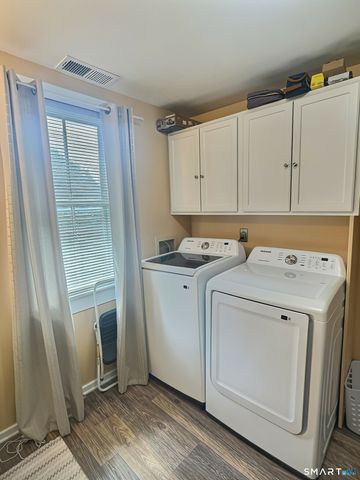 10 Washington Street, Derby, CT 06418