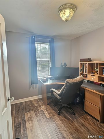 10 Washington Street, Derby, CT 06418