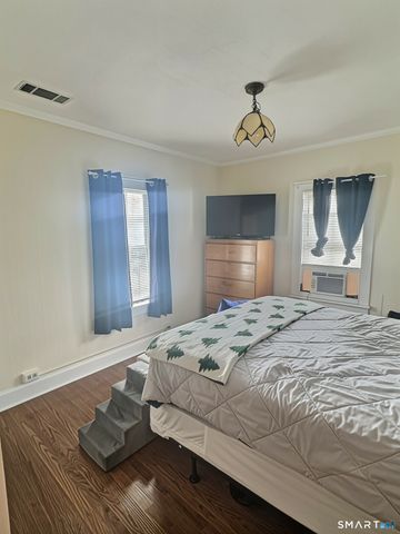 10 Washington Street, Derby, CT 06418