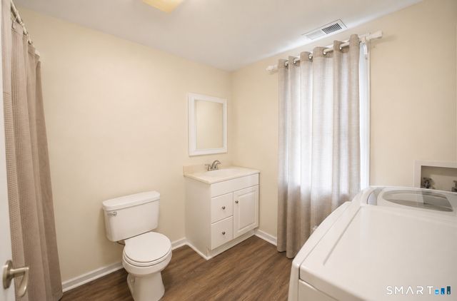 10 Washington Street, Derby, CT 06418