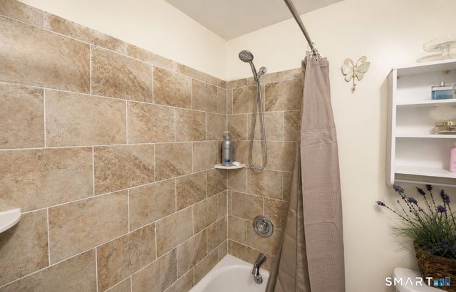 10 Washington Street, Derby, CT 06418