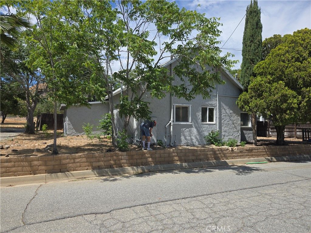 Image 1 of property listing at 619 ST W GILMAN, Banning, CA 92220