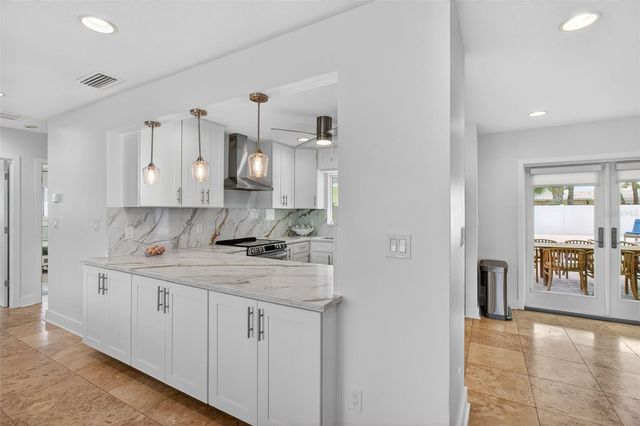 517 39TH AVENUE, St Pete Beach, FL 33706