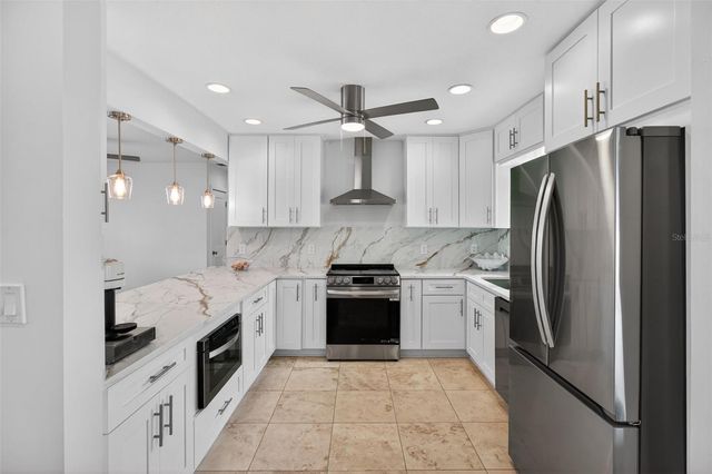 517 39TH AVENUE, St Pete Beach, FL 33706