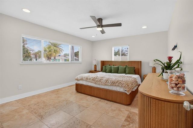 517 39TH AVENUE, St Pete Beach, FL 33706