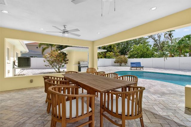 517 39TH AVENUE, St Pete Beach, FL 33706