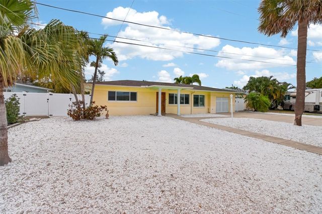517 39TH AVENUE, St Pete Beach, FL 33706