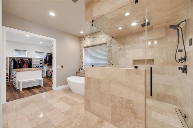 10407 Fox Borough Dr, Oakdale, CA 95361