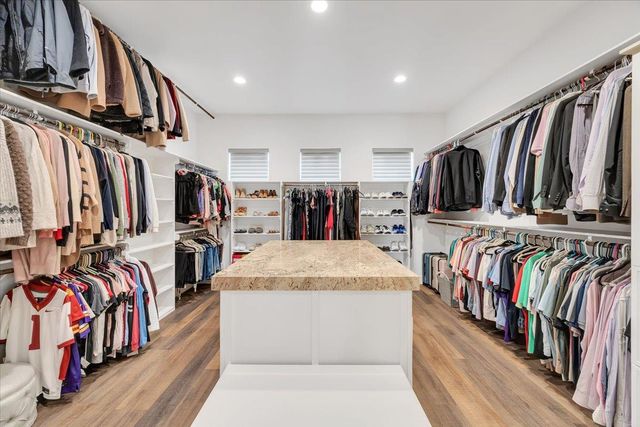 10407 Fox Borough Dr, Oakdale, CA 95361