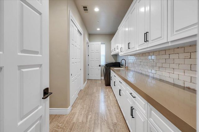 10407 Fox Borough Dr, Oakdale, CA 95361