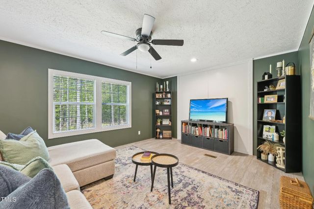 6641 Woodlawn Drive, Oxford, NC 27565