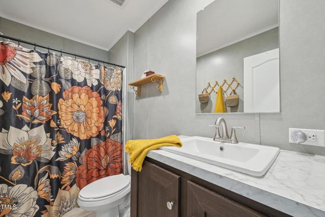 6641 Woodlawn Drive, Oxford, NC 27565