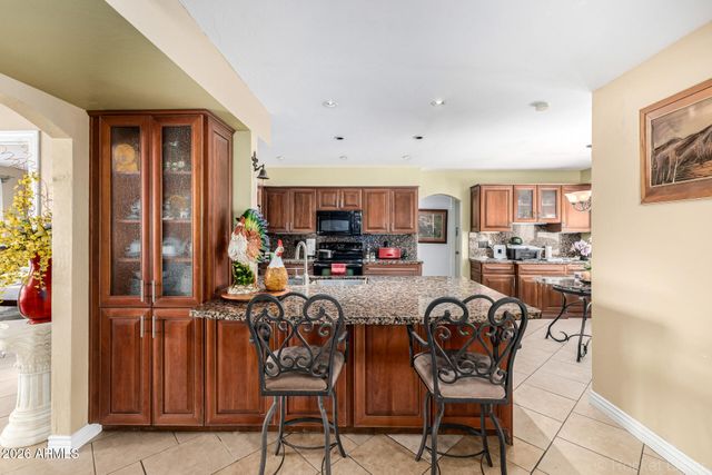 11051 N 44TH Court, Phoenix, AZ 85028