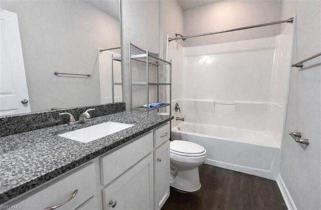 1843 NW 20th PL, Cape Coral, FL 33993