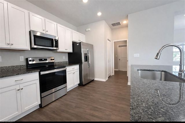 1843 NW 20th PL, Cape Coral, FL 33993