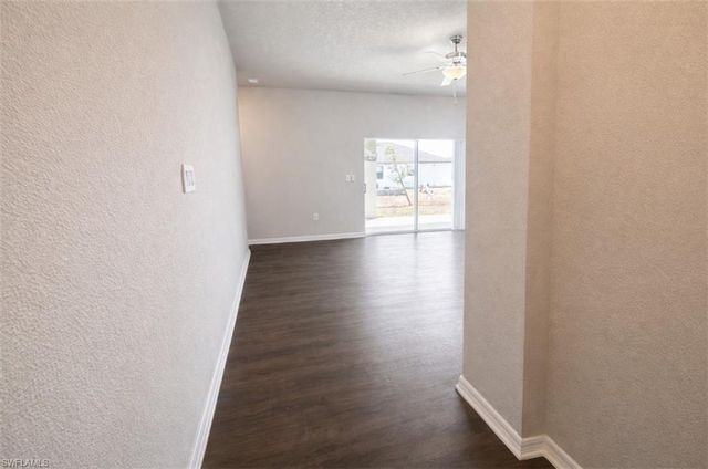 1843 NW 20th PL, Cape Coral, FL 33993