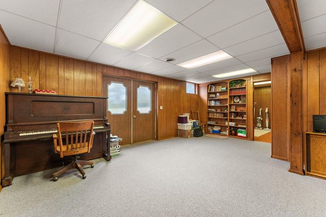 3046 W 1300 N, Wheatfield, IN 46392