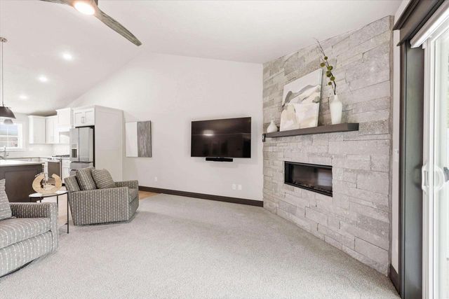 1865 SOUTHBRIDGE ROAD, De Pere, WI 54115