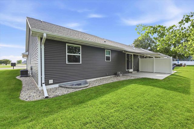 1865 SOUTHBRIDGE ROAD, De Pere, WI 54115