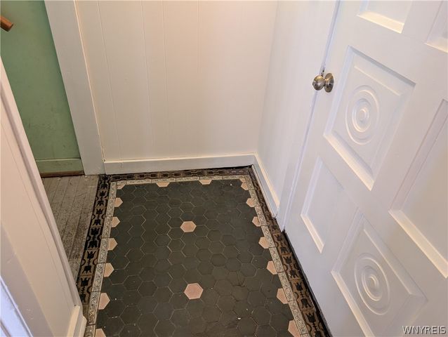 50 Flower Street, Buffalo, NY 14214