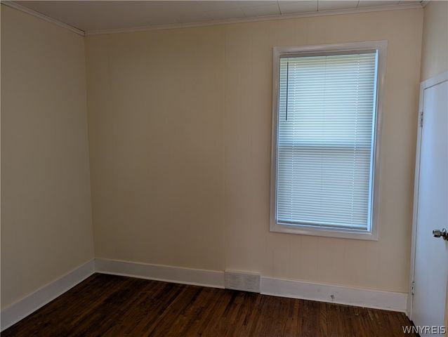 50 Flower Street, Buffalo, NY 14214