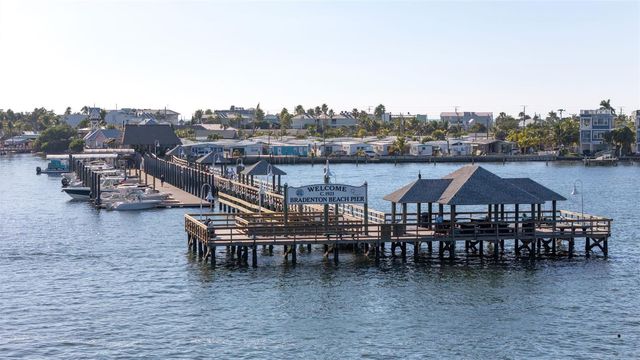 6201 HOLMES BOULEVARD, Holmes Beach, FL 34217