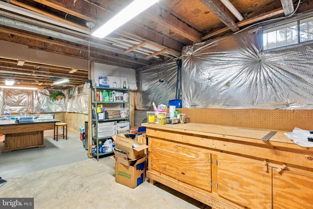 1316 SUMMERFIELD DR, Herndon, VA 20170