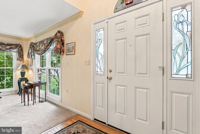 1316 SUMMERFIELD DR, Herndon, VA 20170