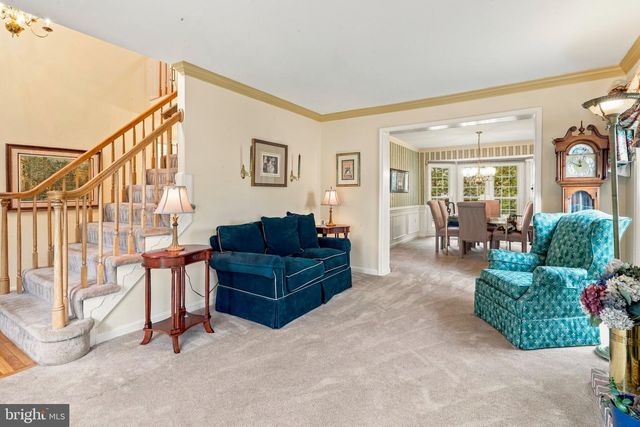 1316 SUMMERFIELD DR, Herndon, VA 20170