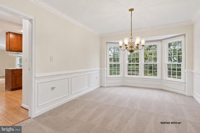 1316 SUMMERFIELD DR, Herndon, VA 20170