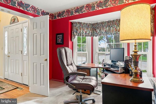 1316 SUMMERFIELD DR, Herndon, VA 20170