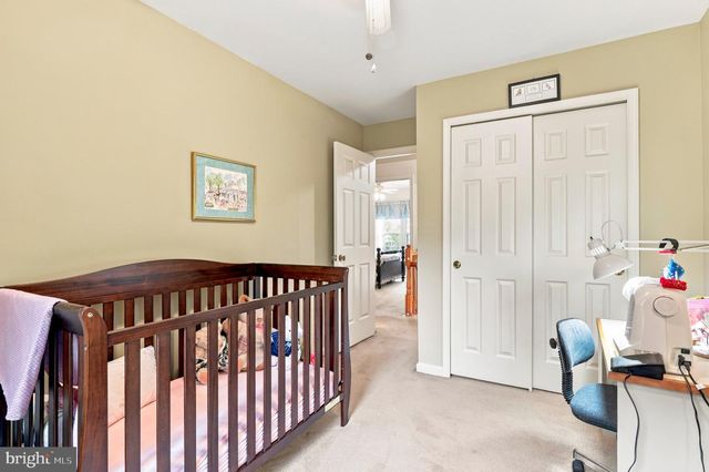 1316 SUMMERFIELD DR, Herndon, VA 20170