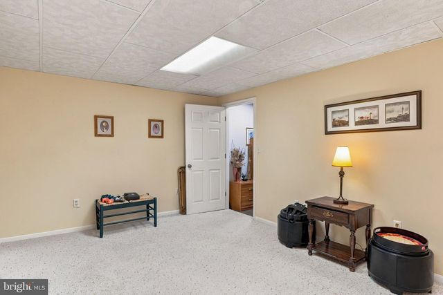 1316 SUMMERFIELD DR, Herndon, VA 20170