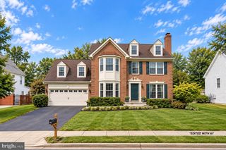 1316 SUMMERFIELD DR, Herndon, VA 20170