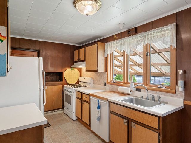 149 Woodlawn Road, Burlington, VT 05408