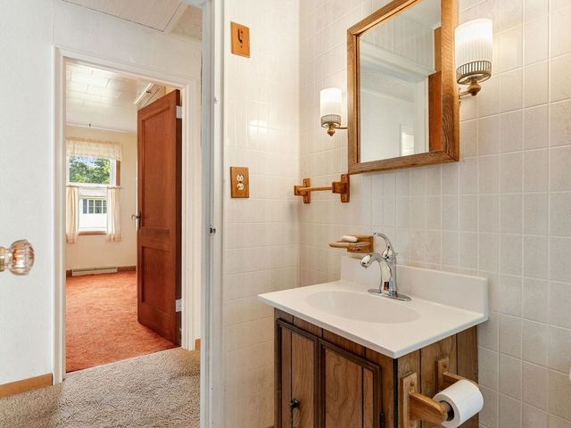 149 Woodlawn Road, Burlington, VT 05408