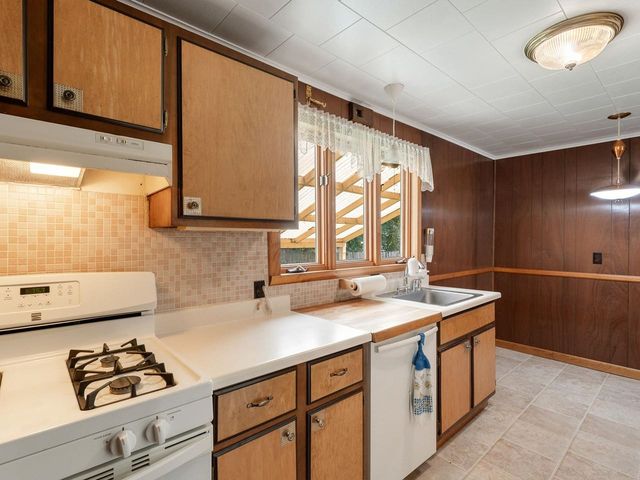 149 Woodlawn Road, Burlington, VT 05408