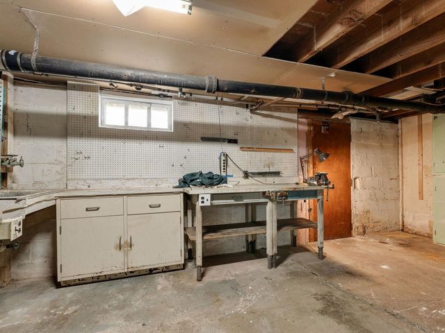 149 Woodlawn Road, Burlington, VT 05408
