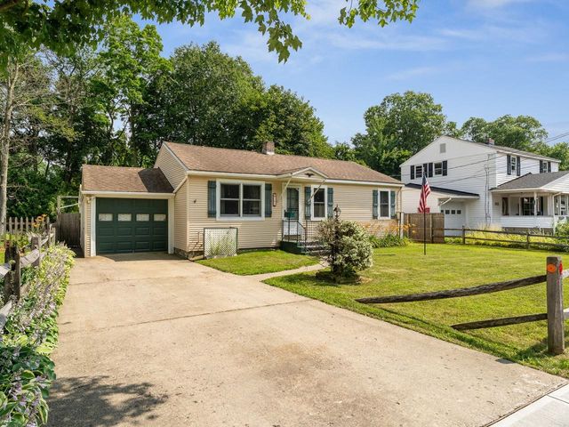 149 Woodlawn Road, Burlington, VT 05408