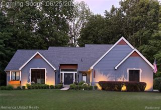 49022 Plum Tree Court, Plymouth Charter Township, MI 48170