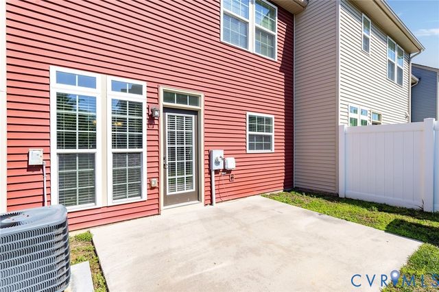 8913 Ringview Dr, Mechanicsville, VA 23116