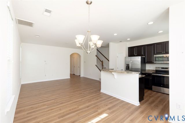 8913 Ringview Dr, Mechanicsville, VA 23116