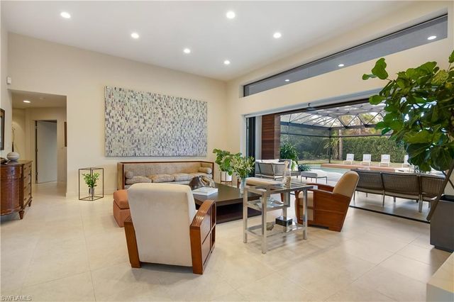 705 Shadow Lake LN, Naples, FL 34108