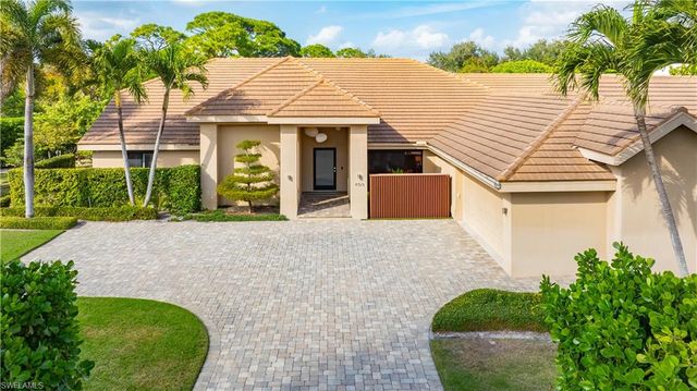 705 Shadow Lake LN, Naples, FL 34108