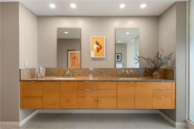 705 Shadow Lake LN, Naples, FL 34108