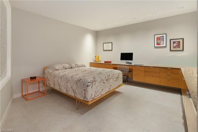 705 Shadow Lake LN, Naples, FL 34108